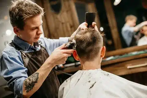 ارایشگاه سعید شهابی یکی از باکیفیت ترین ارایشگاه های مردانه بندرعباس