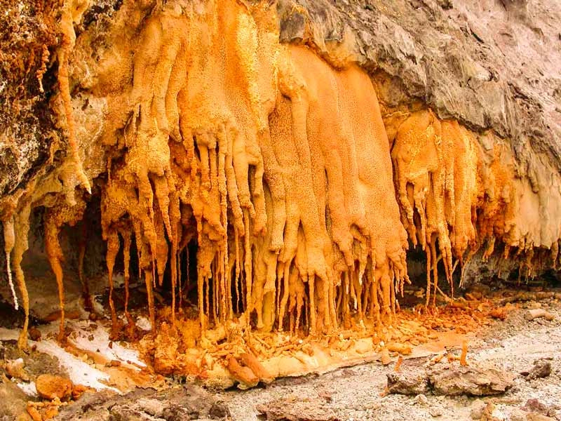 غار خرسین بندرعباس از جاهای دیدنی نزدیک به بندرعباس