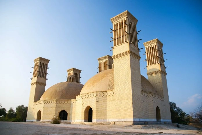  آب‌انبار دوقلو کیش از منحصر به فرد ترین جاهای دیدنی جزیره کیش