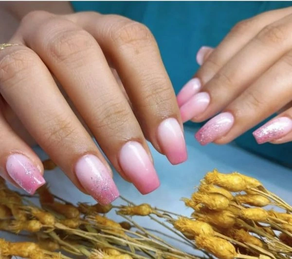 نمونه کار ناخن آرایشگاه پرنس