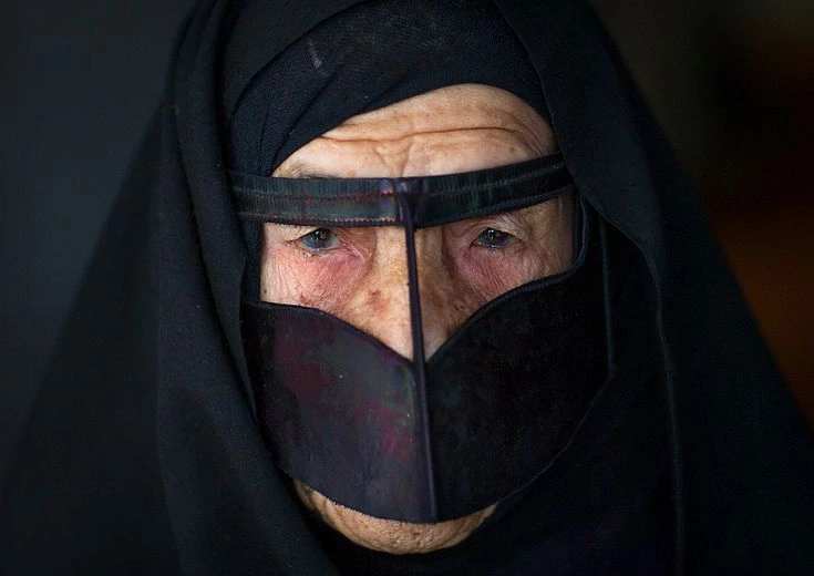 برکه مشکی ساده نقاب زنانه بندری