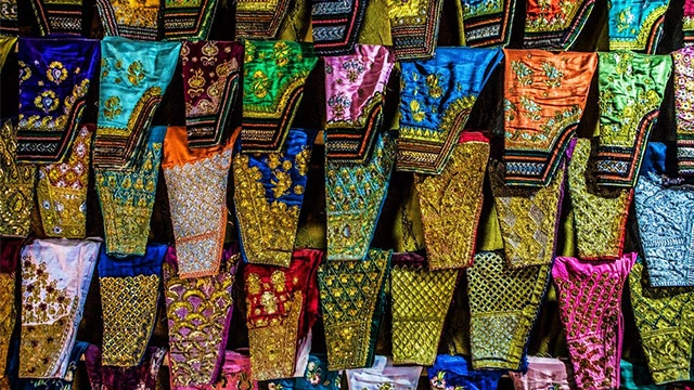 خوس دوزی بندرعباس از هنر های دستی بانوان بندری