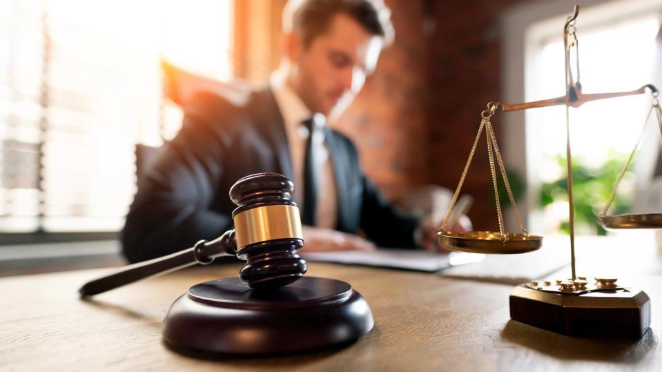 لیست بهترین وکلای بندرعباس