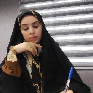 ستاره قلی پور ملکشاه از حرفه ای ترین وکلای بندرعباس